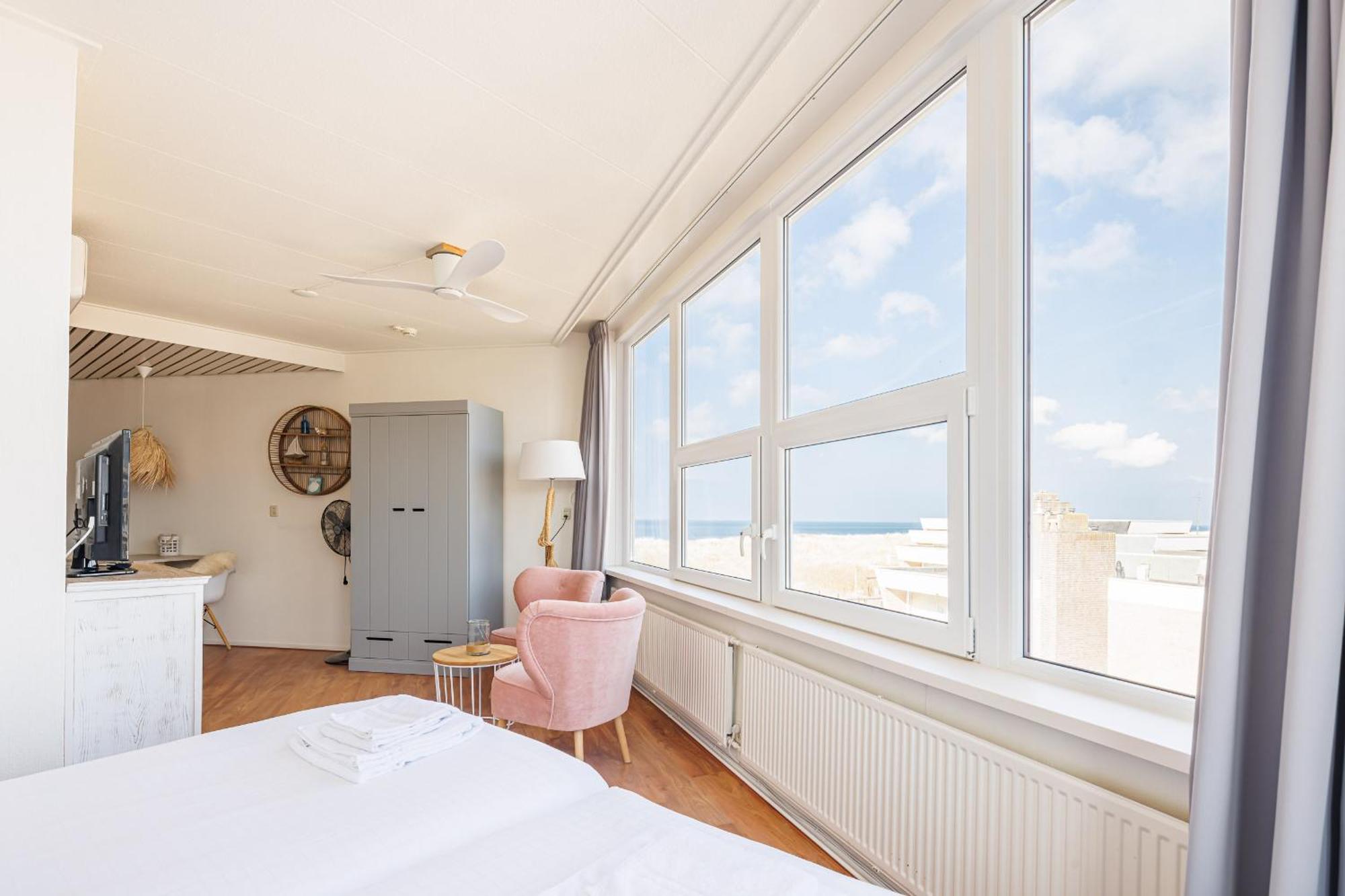 Neptunus Appartementen Bergen aan Zee Chambre photo